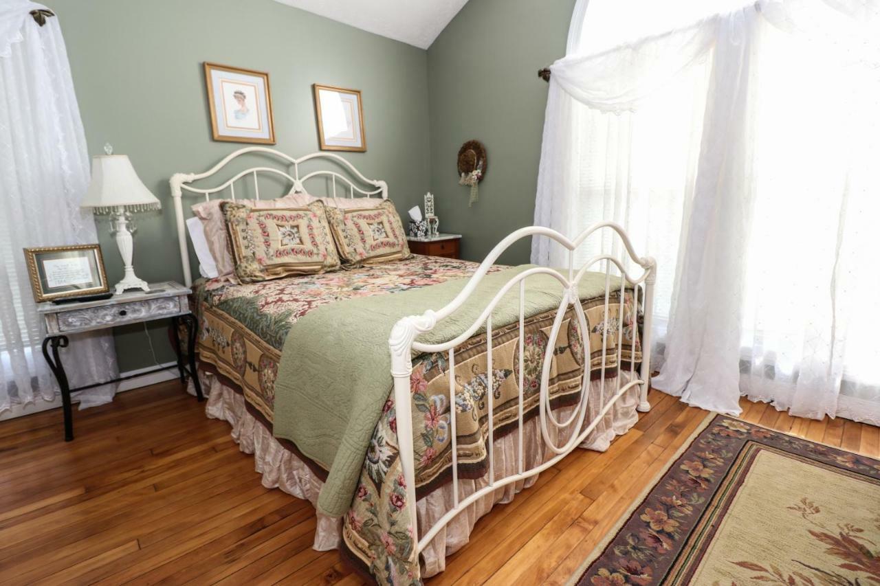 Hill House Bed And Breakfast Loretto Eksteriør bilde